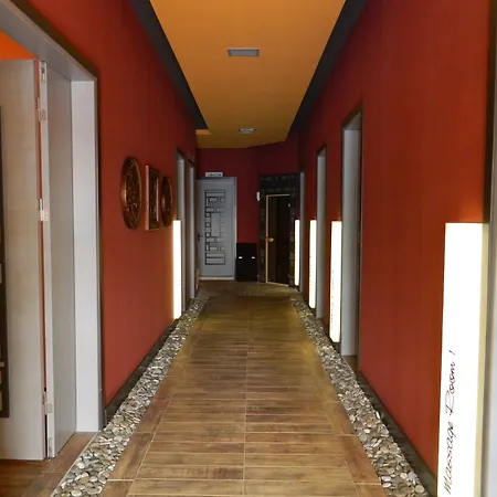 Flamingo & - Pet Friendly Hotel