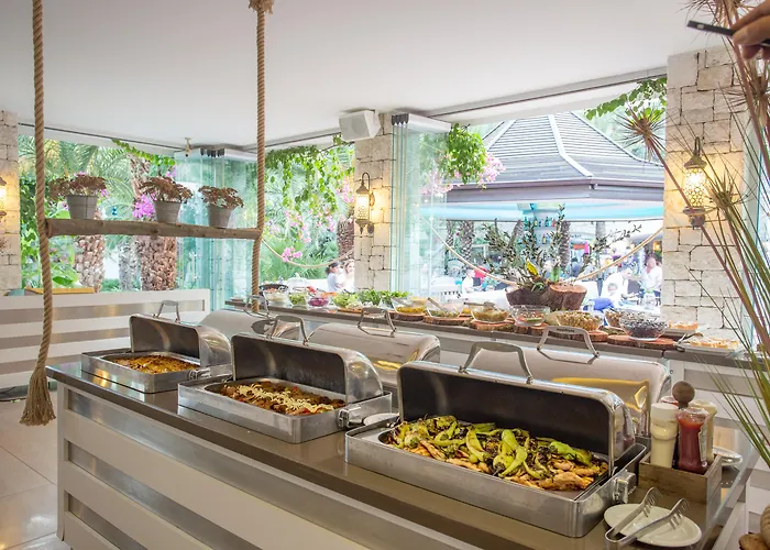 Flamingo & - Pet Friendly 3*