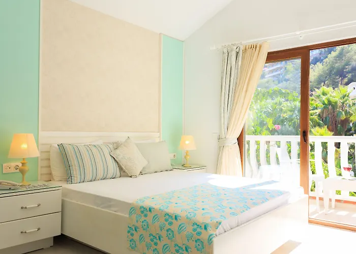 Hotel Flamingo & - Pet Friendly