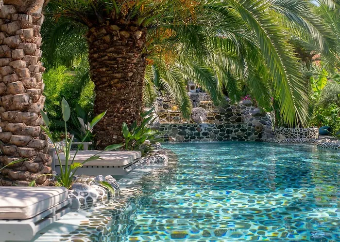 Flamingo & - Pet Friendly Hotel Oludeniz